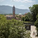 Grand Universe La Residenza 公寓式酒店 卢卡