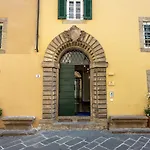 Grand Universe La Residenza 公寓式酒店 卢卡