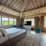 公寓式酒店 Grand Universe La Residenza 4*