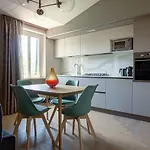 Grand Universe La Residenza 公寓式酒店 卢卡