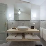 公寓式酒店 Grand Universe La Residenza 4*
