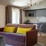 公寓式酒店 Grand Universe La Residenza 卢卡