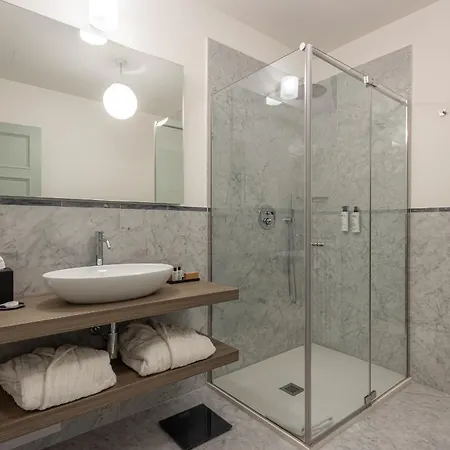 Grand Universe La Residenza Lejlighedshotel Lucca