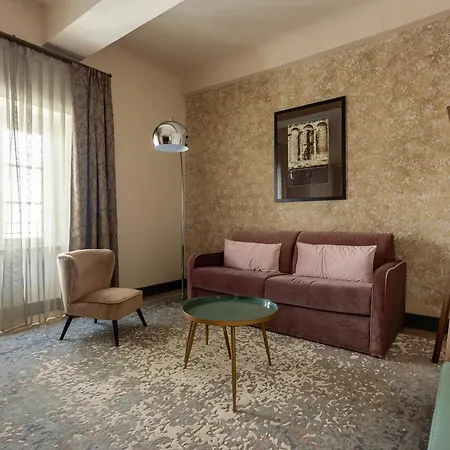 Grand Universe La Residenza *