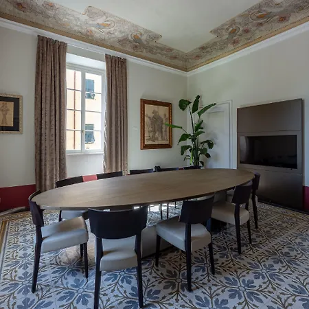 Grand Universe La Residenza 4*