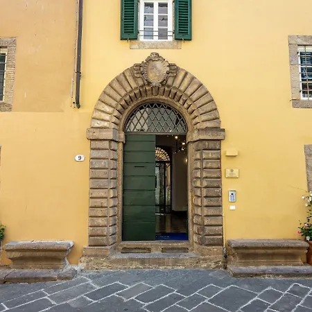 Grand Universe La Residenza Lejlighedshotel Lucca