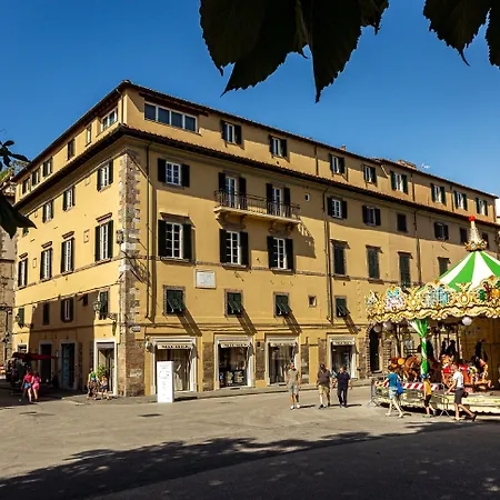 Grand Universe La Residenza Lucca