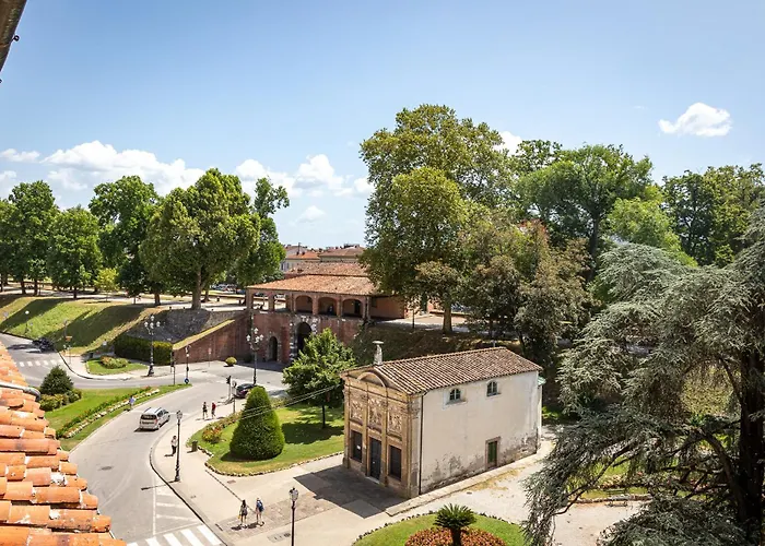 Grand Universe La Residenza Apart-hotel