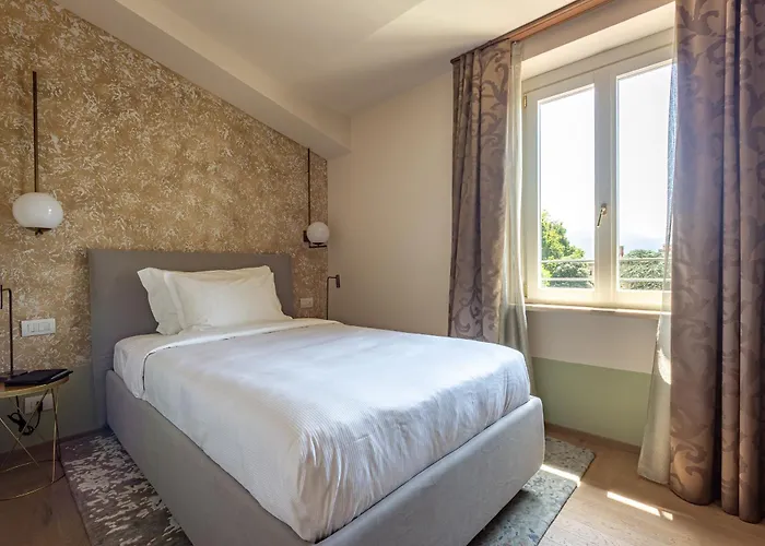 Grand Universe La Residenza Apart-hotel